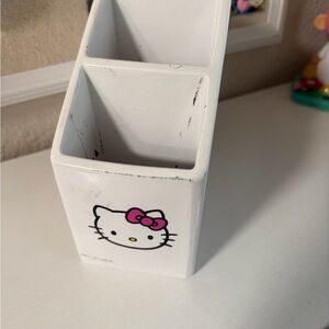 Hello Kitty Sanrio White and Pink Ceramic Makeup Brush Holder